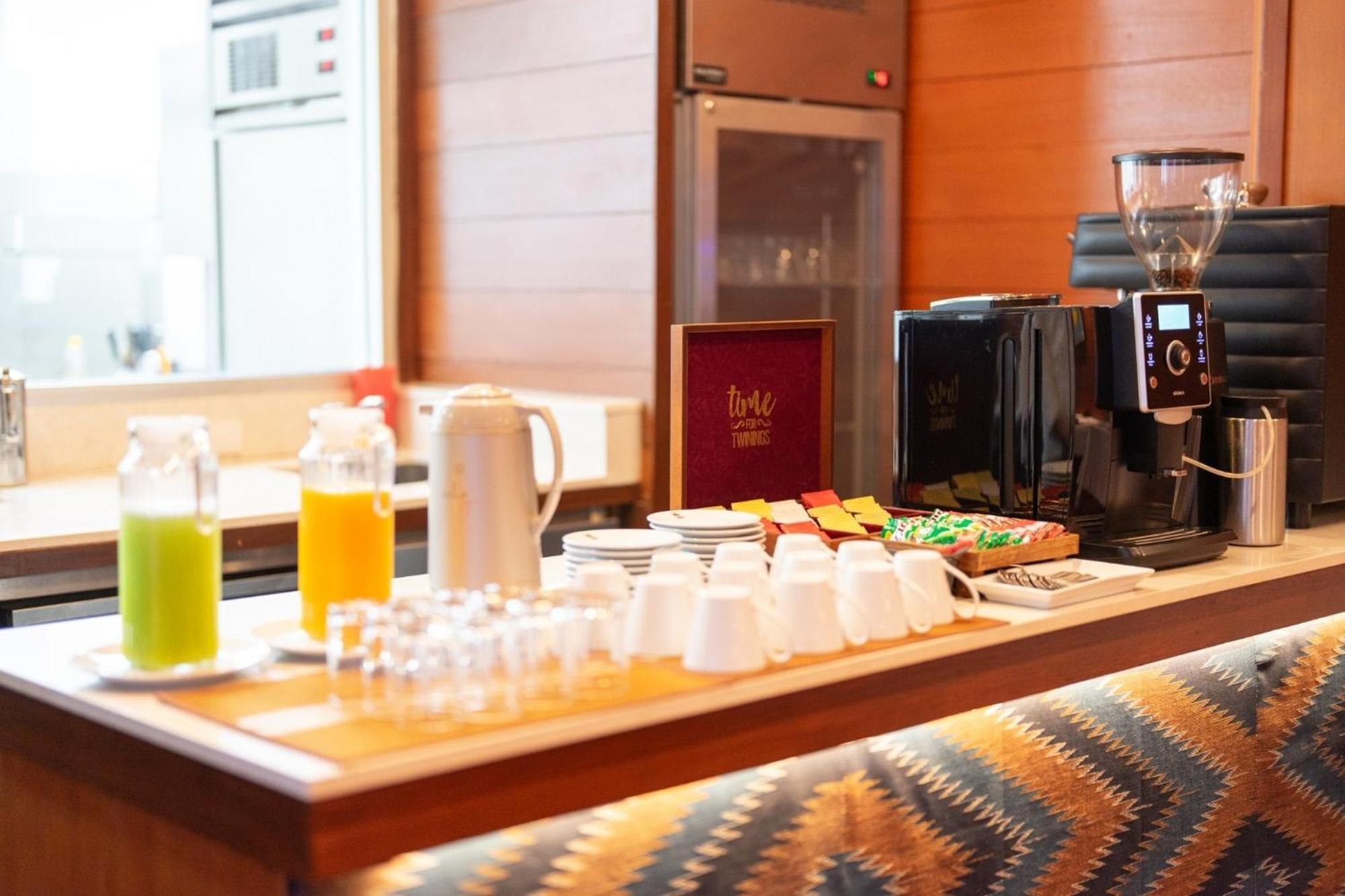 Pukha Nanfa Hotel Buitenkant foto